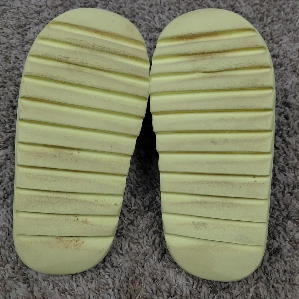 Yeezy Slide Green Glow Mens Size 8 Comfort Slides No Box